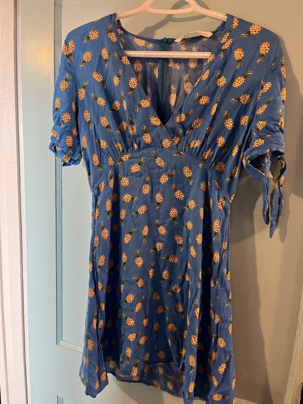 Like New! Zara Blue Pineapple Print V-Neck Mini Dress - Size S